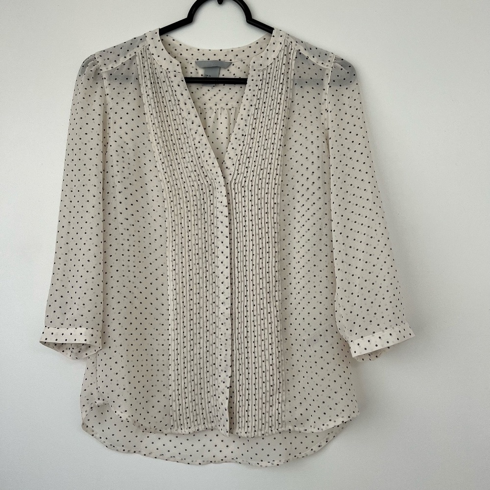 H&M | Polka Dot White and Black Collarless Pleated 3/4 Sleeves Blouse Size XS
